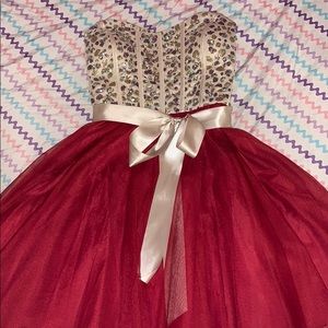 Formal red and gold dress (size 7/8)